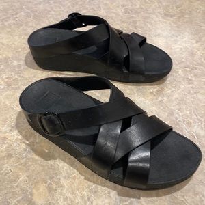 Fitflop Black Leather Strappy Sandals Size 7